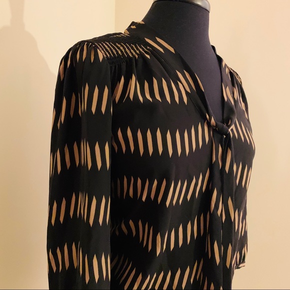 Blouse - Picture 2 of 3